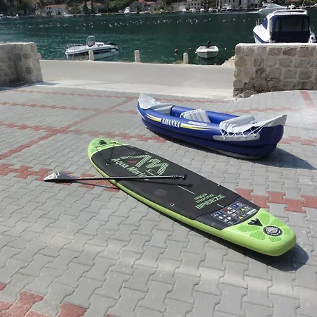 Riva - Five Bedroom With Pool And Sea View Мокошица
