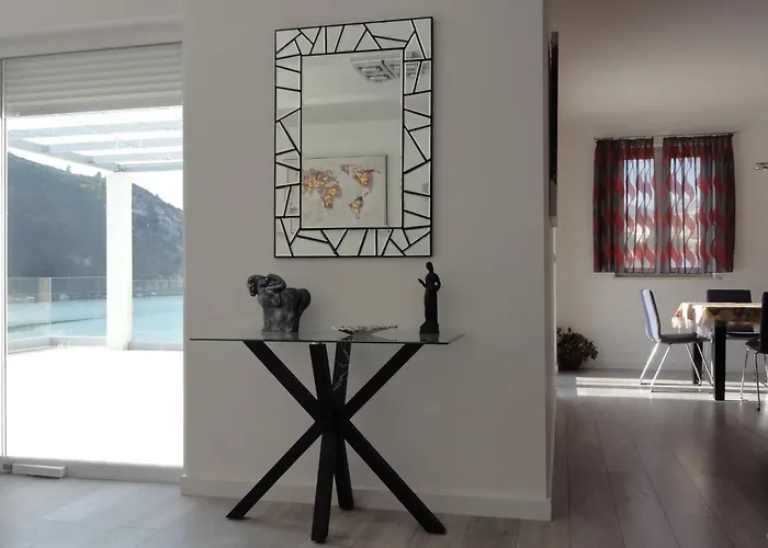 Riva - Five Bedroom With Pool And Sea View * Mokošica
