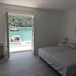 Riva - Five Bedroom With Pool And Sea View *