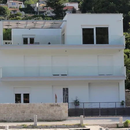 Riva - Five Bedroom With Pool And Sea View * Mokošica