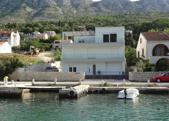 Riva - Five Bedroom With Pool And Sea View