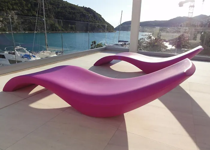 Riva - Five Bedroom With Pool And Sea View Villa Mokosica