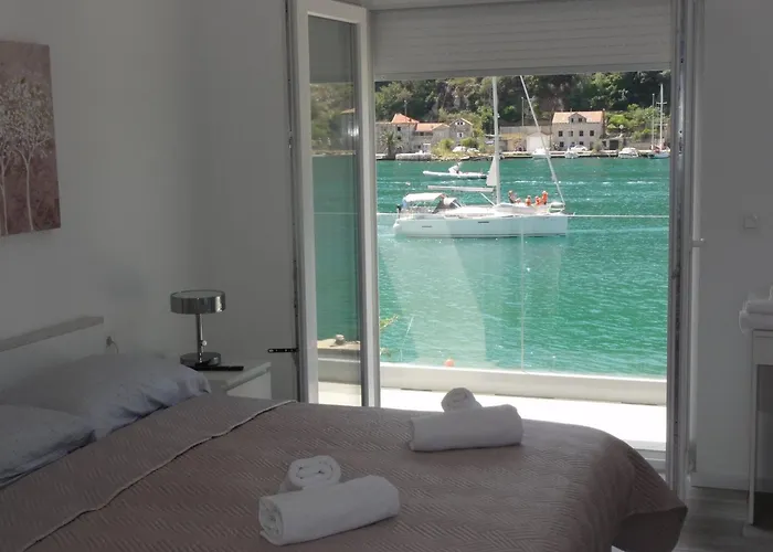 Riva - Five Bedroom With Pool And Sea View Villa Mokosica